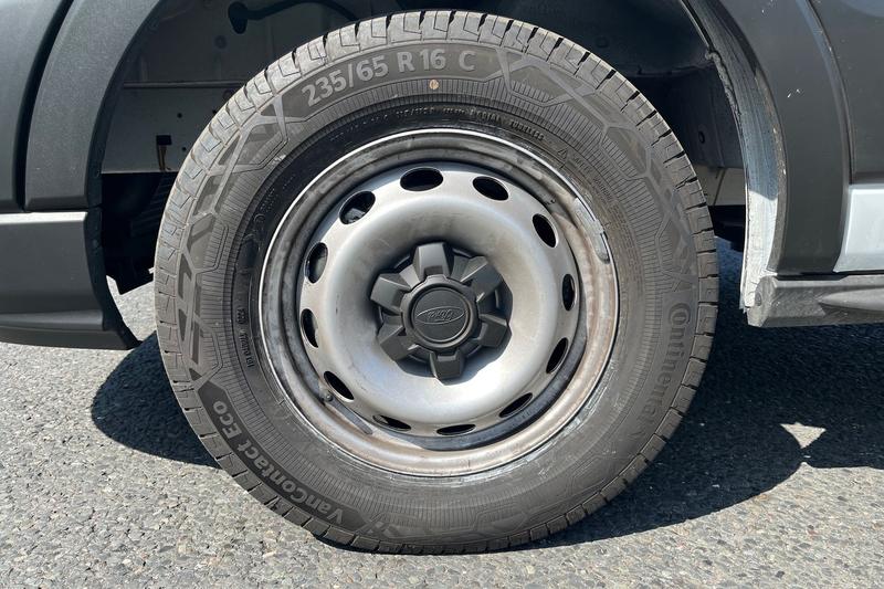 Vehicle 21