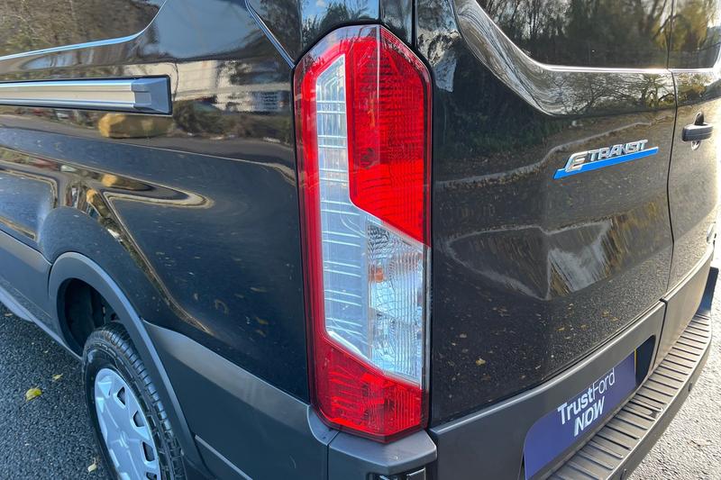 Used Ford E-Transit 2022 for sale - 76830304: Photo 23