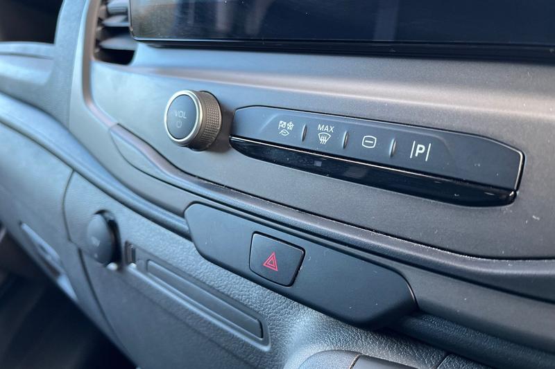 Used Ford E-Transit 2022 for sale - 76830304: Photo 39