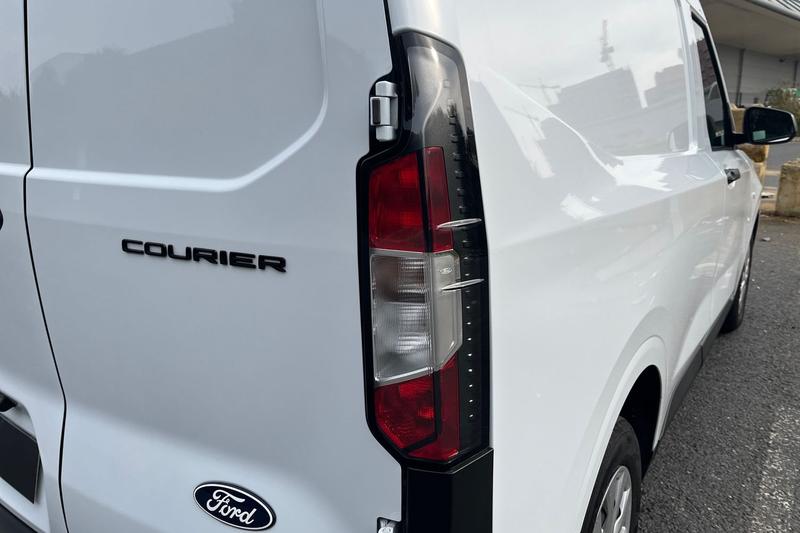 Used Ford Transit Courier 2024 for sale - 76355539: Photo 23