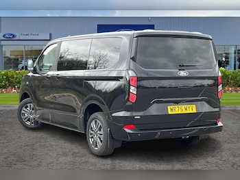 Used Ford Tourneo Custom 2025 for sale - 78042882: Photo
