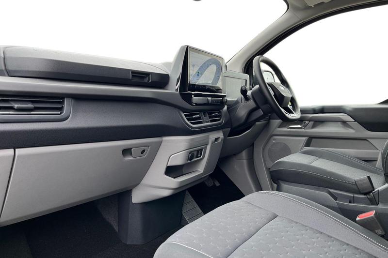 Used Ford Tourneo Custom 2025 for sale - 78042882: Photo 3