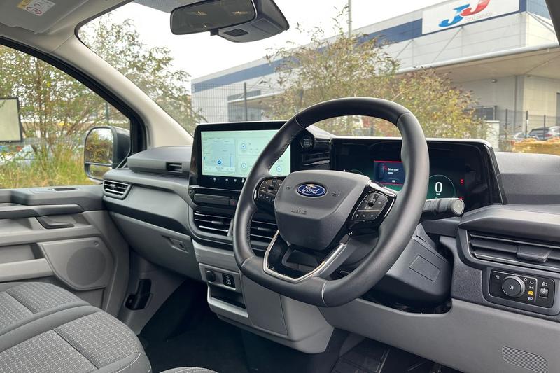 Used Ford Tourneo Custom 2025 for sale - 76551767: Photo 14