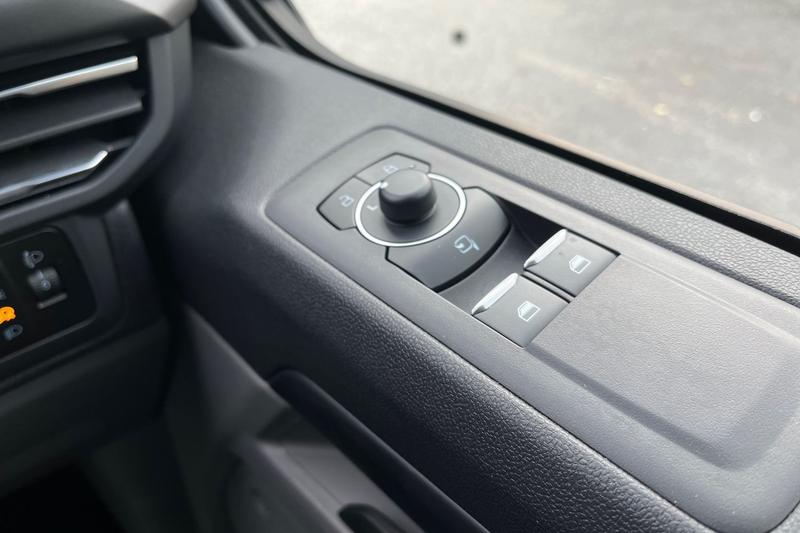 Used Ford Tourneo Custom 2025 for sale - 76551767: Photo 16