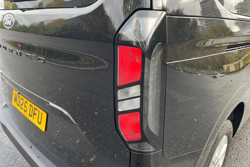 Used Ford Tourneo Custom 2025 for sale - 76551767: Photo 30