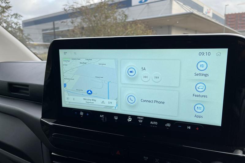 Used Ford Tourneo Custom 2025 for sale - 76551767: Photo 8