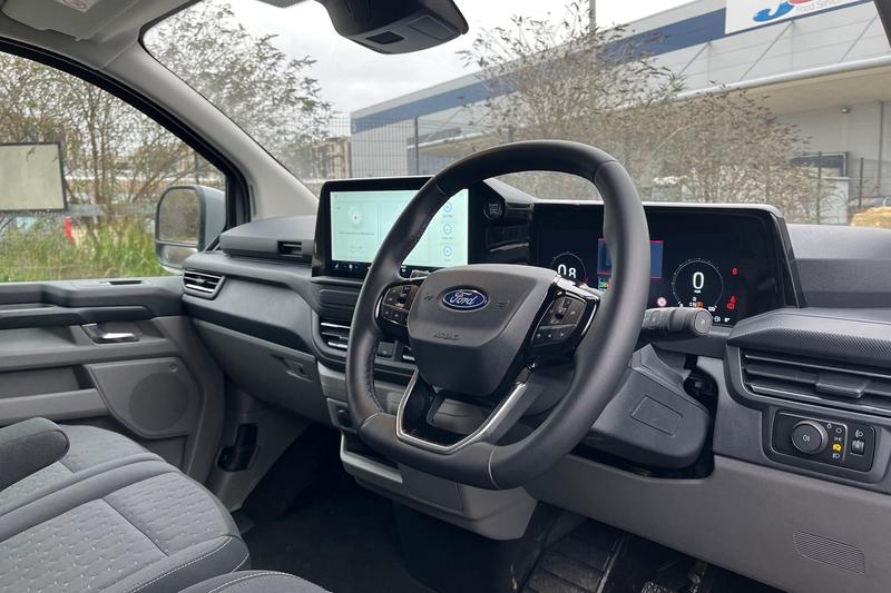 Used Ford Transit Custom 2025 for sale - 77152121: Photo 15