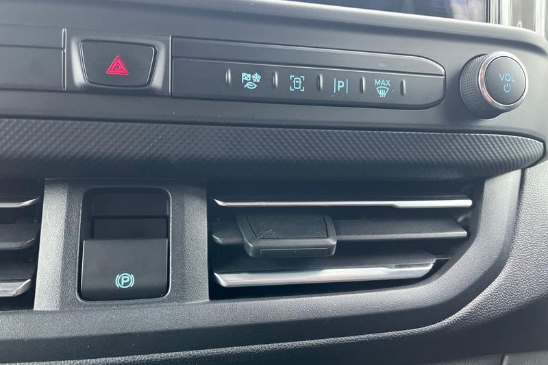 Used Ford Transit Custom 2025 for sale - 77152121: Photo 18