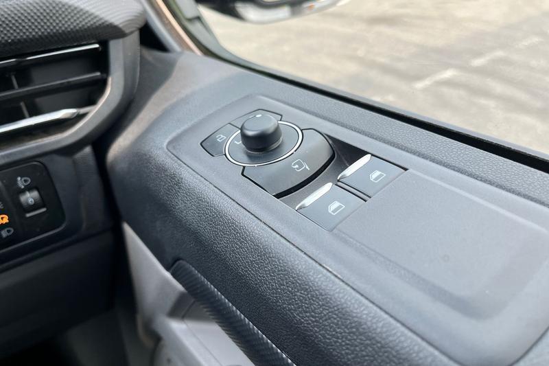 Used Ford Transit Custom 2025 for sale - 76966153: Photo 16