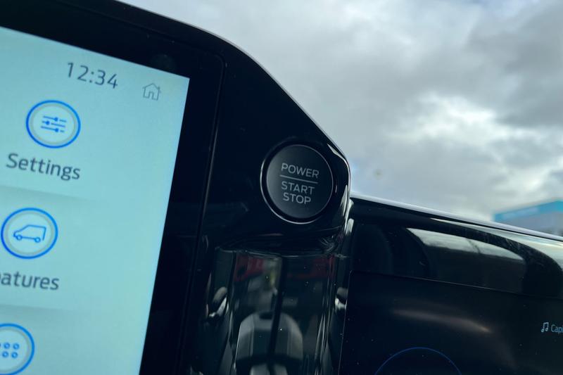 Used Ford Transit Custom 2025 for sale - 77592907: Photo 32