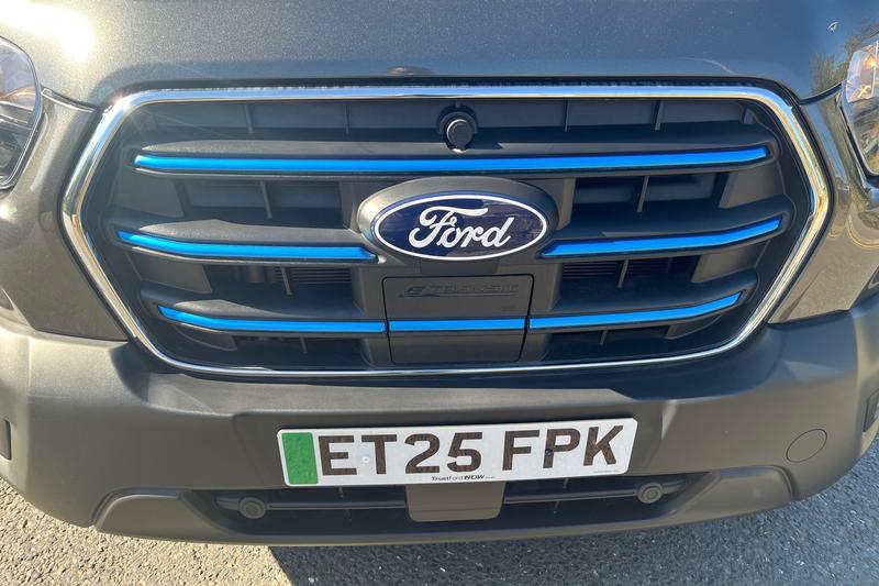 Used Ford E-Transit 2025 for sale - 76184361: Photo 23