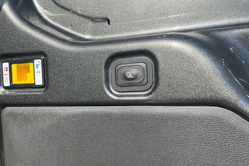 Used Ford E-Transit 2025 for sale - 76184361: Photo 31