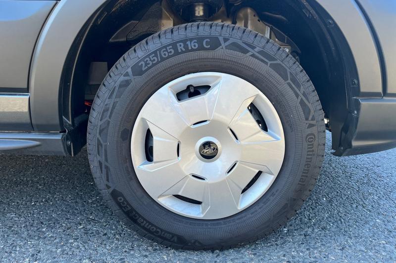 Used Ford E-Transit 2025 for sale - 76184361: Photo 32