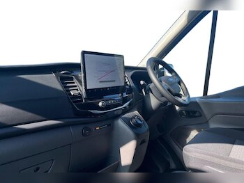 Used Ford E-Transit 2025 for sale - 76184361: Photo 4