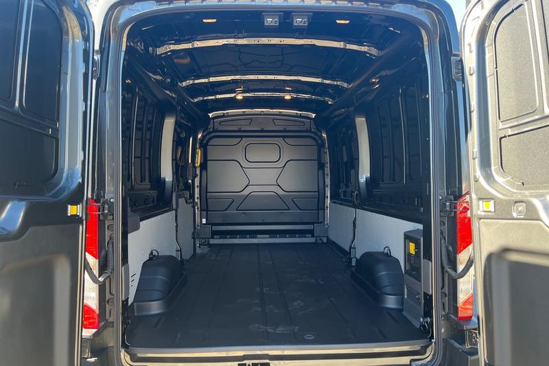 Used Ford E-Transit 2025 for sale - 76184361: Photo 5