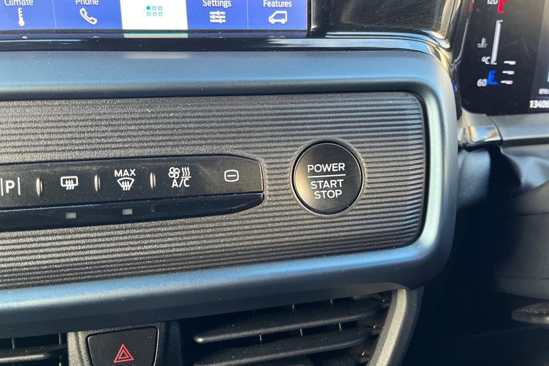 Used Ford Transit Courier 2024 for sale - 77152126: Photo 39