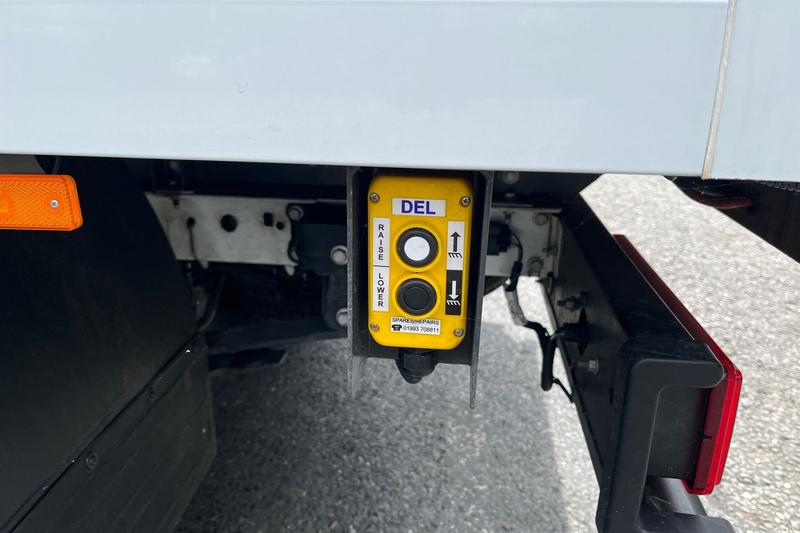 Vehicle 29