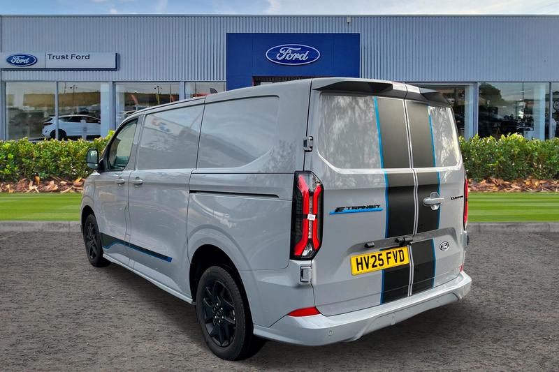 Used Ford E-Transit 2025 for sale - 76904525: Photo 2