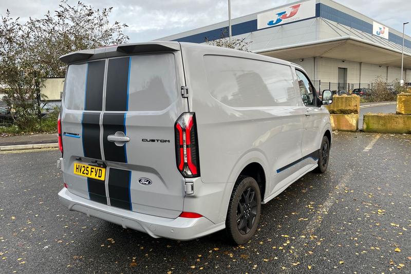Used Ford E-Transit 2025 for sale - 76904525: Photo 8
