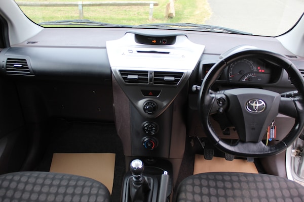 Used Toyota IQ 2011 for sale - 70728488: Photo 13