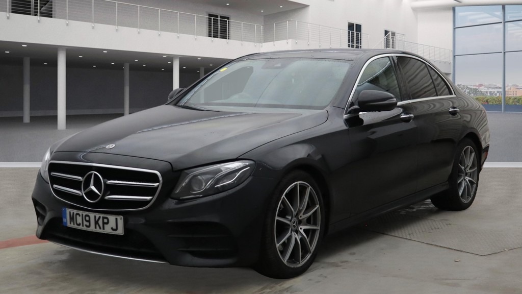 Used Mercedes-Benz E Class 2019 for sale - 76352699: Photo 3