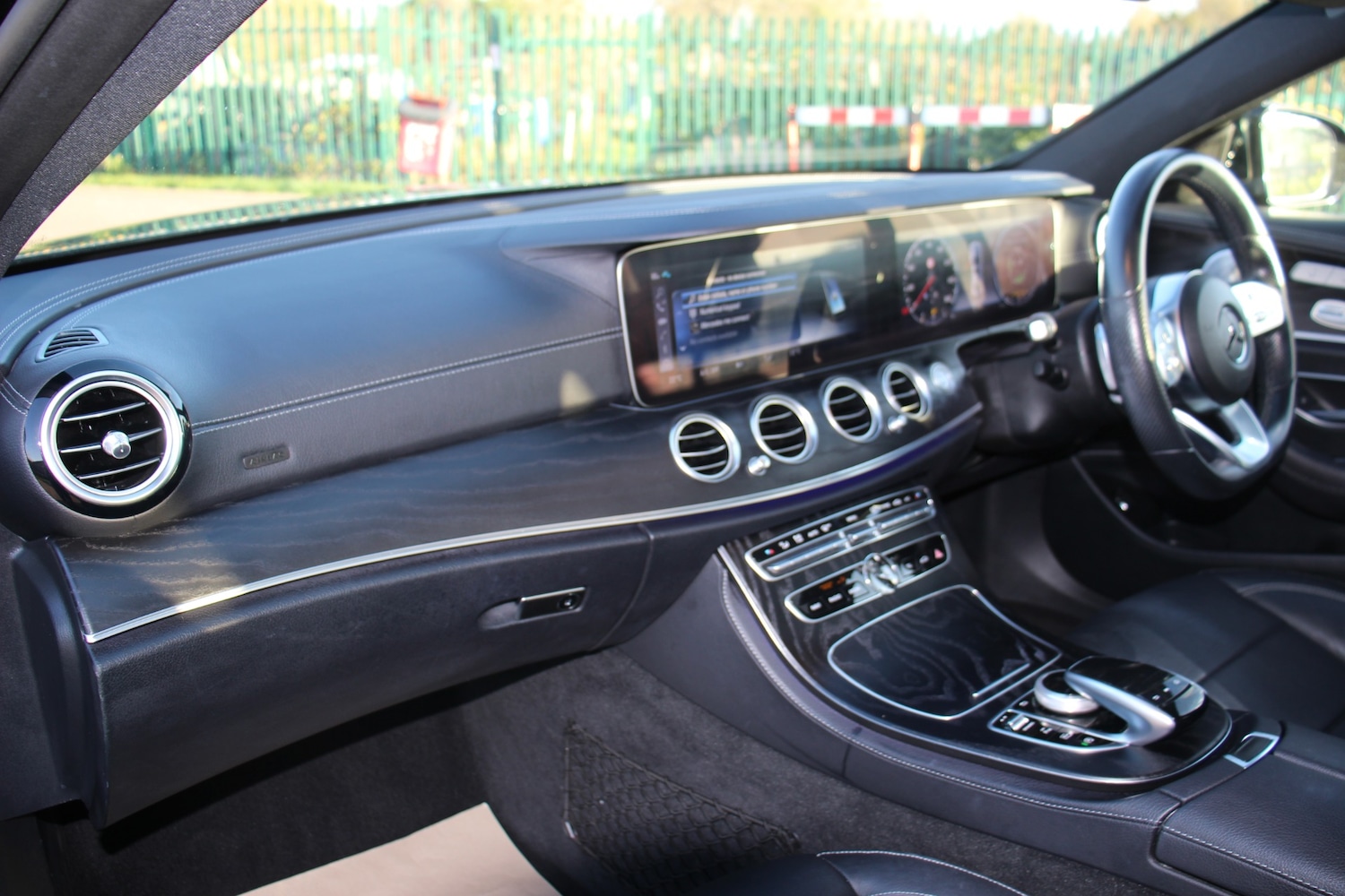 Used Mercedes-Benz E Class 2019 for sale - 76352699: Photo 30