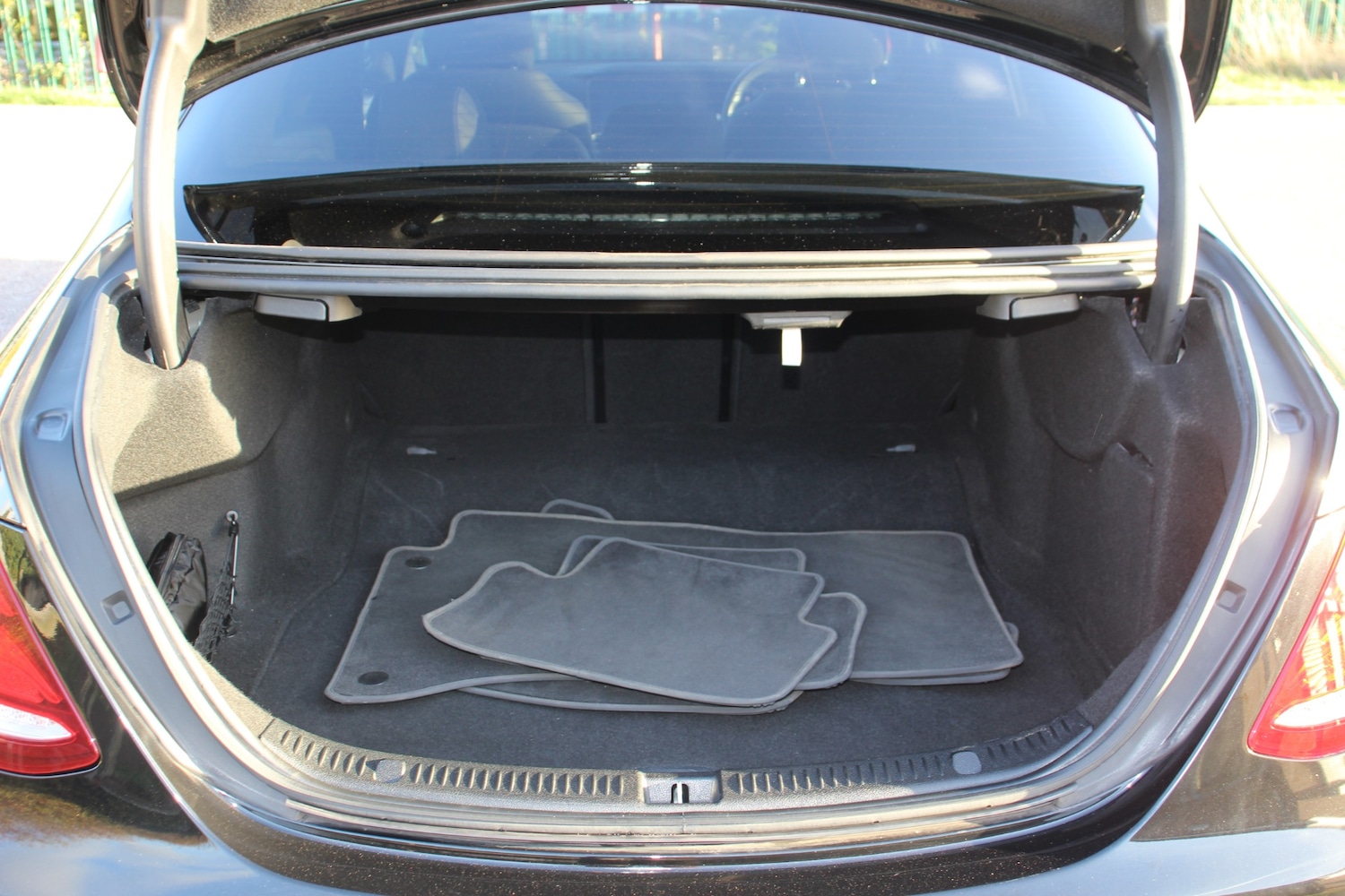 Used Mercedes-Benz E Class 2019 for sale - 76352699: Photo 35