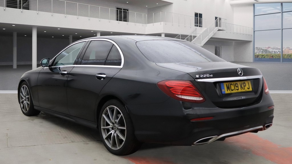 Used Mercedes-Benz E Class 2019 for sale - 76352699: Photo 6