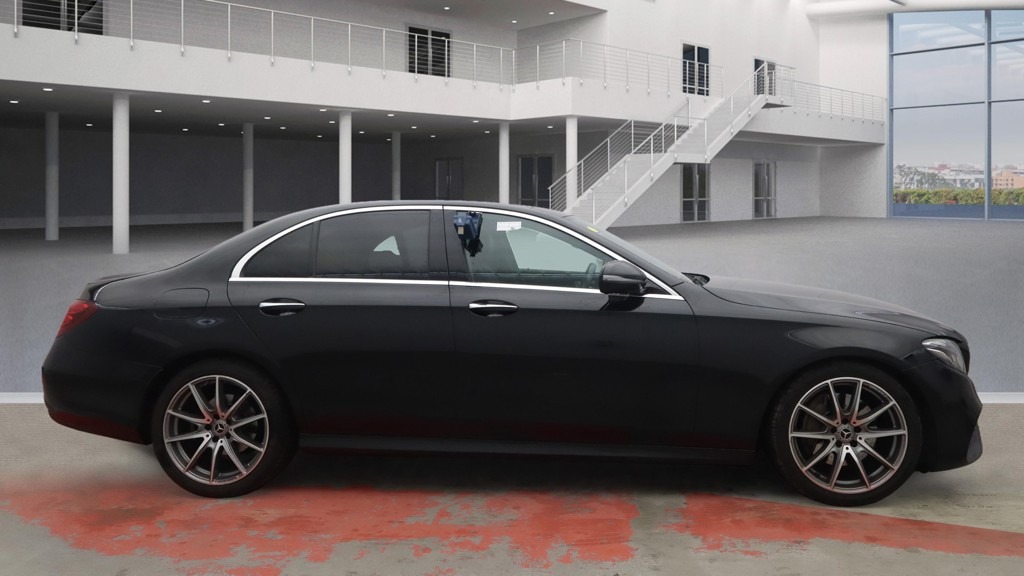 Used Mercedes-Benz E Class 2019 for sale - 76352699: Photo 8
