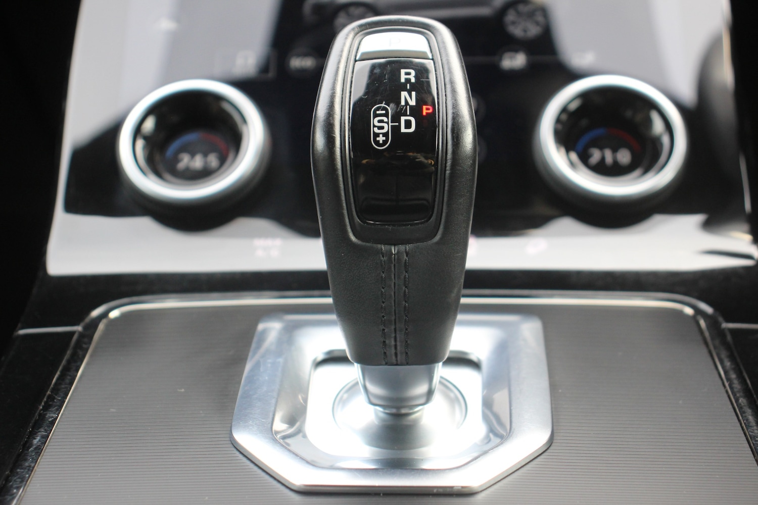 Used Land Rover Range Rover Evoque 2019 for sale - 77406379: Photo 53