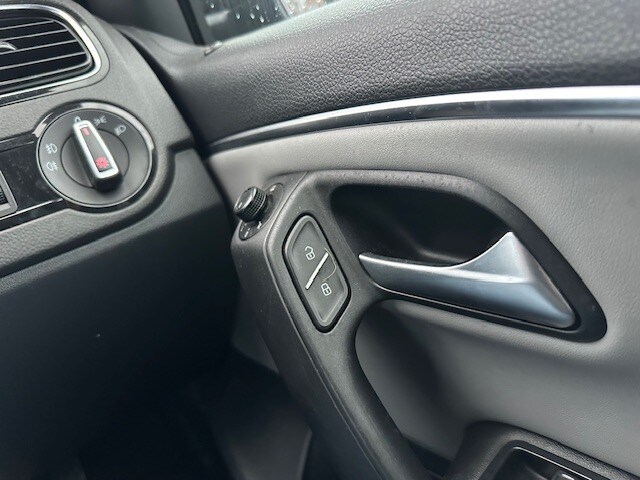 Used Volkswagen Polo 2015 for sale - 78149610: Photo 17