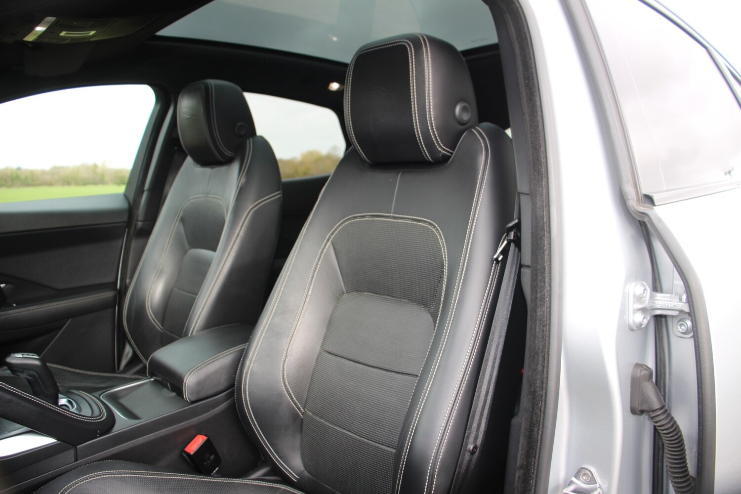 Used Jaguar E-Pace 2018 for sale - 77557202: Photo 31