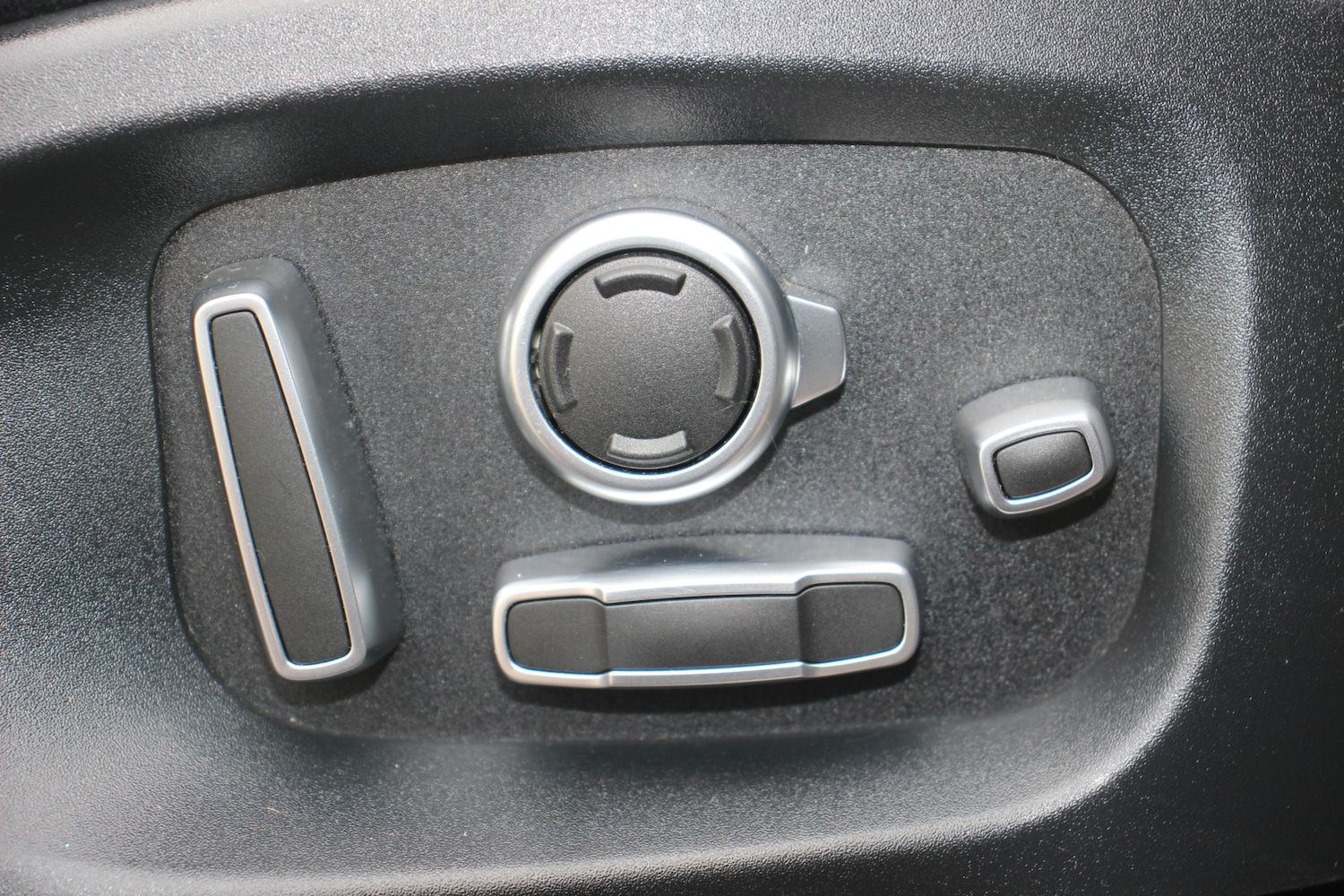 Used Jaguar E-Pace 2018 for sale - 77557202: Photo 54