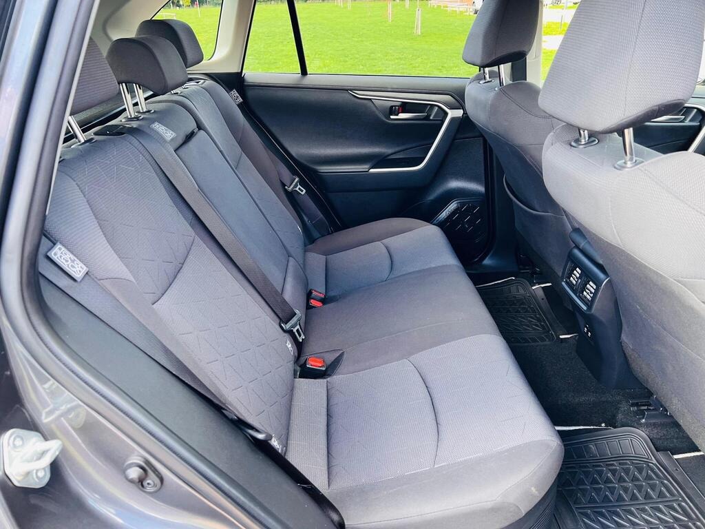 Used Toyota RAV4 2021 for sale - 76157386: Photo 18
