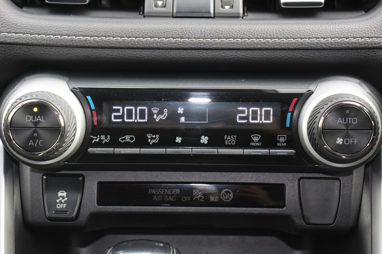 Used Toyota RAV4 2021 for sale - 76157386: Photo 44