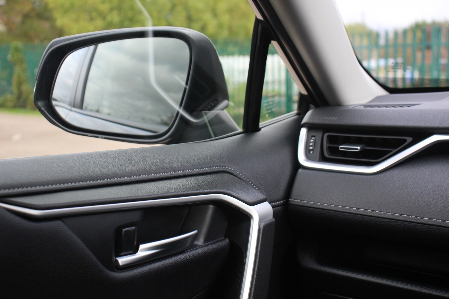 Used Toyota RAV4 2021 for sale - 76157386: Photo 46