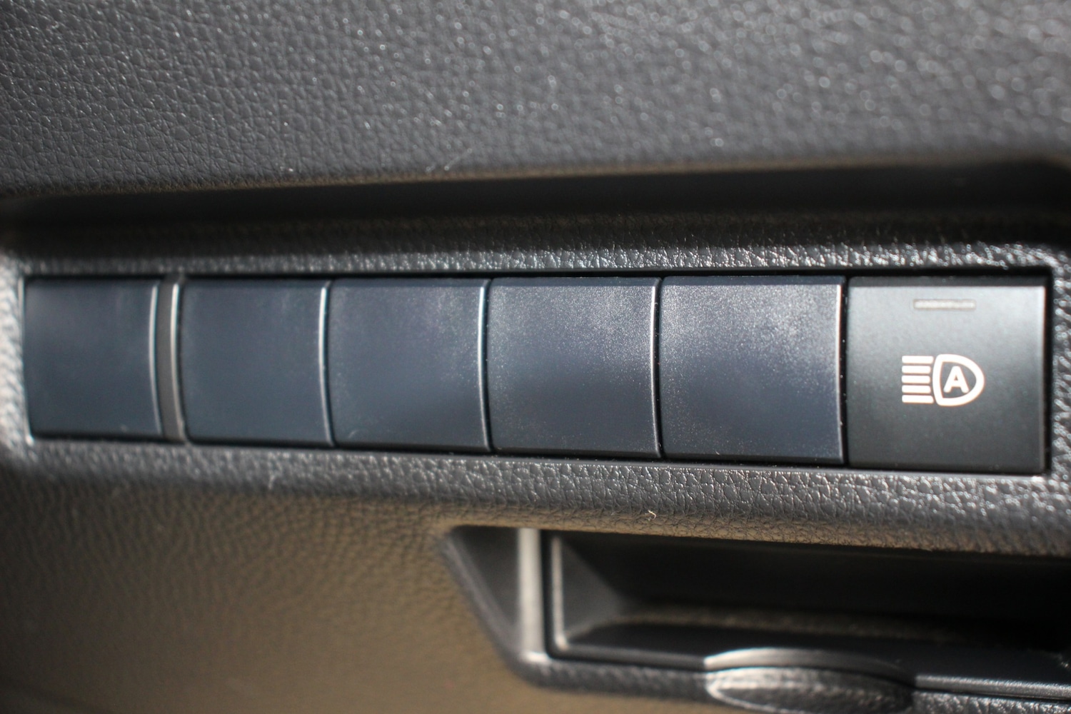 Used Toyota RAV4 2021 for sale - 76157386: Photo 48