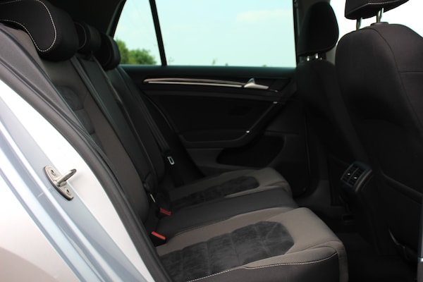 Used Volkswagen Golf 2016 for sale - 74693105: Photo 38