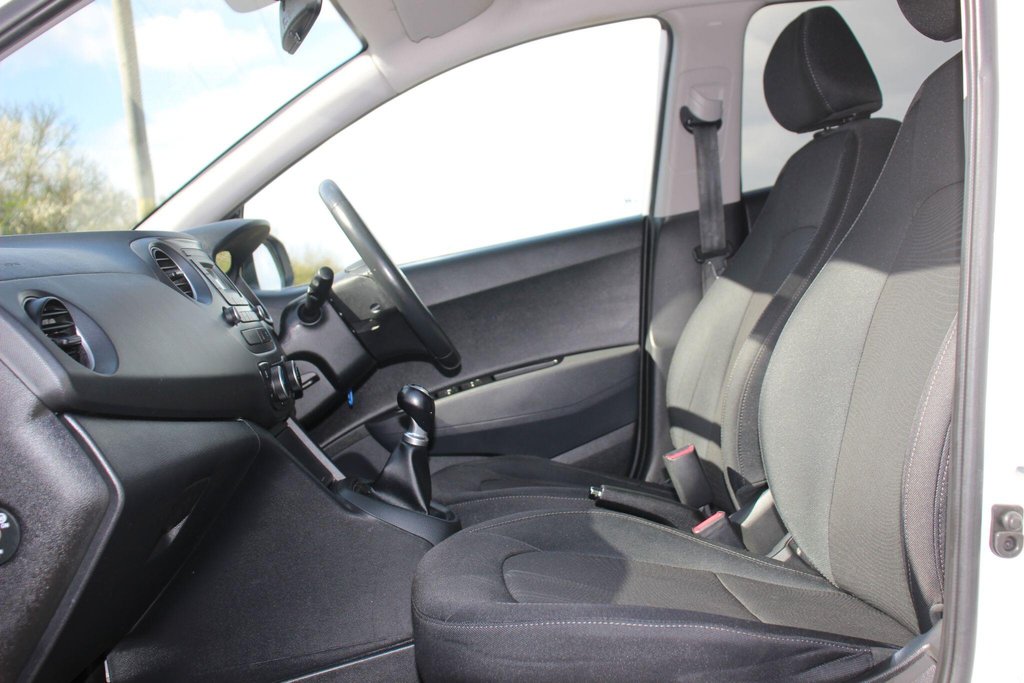 Used Hyundai i10 2017 for sale - 78161968: Photo 14