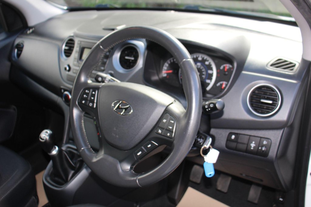 Used Hyundai i10 2017 for sale - 78161968: Photo 33