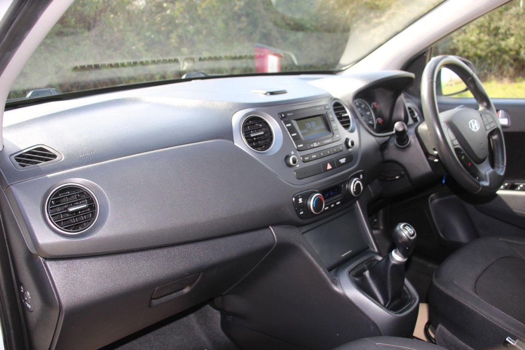 Used Hyundai i10 2017 for sale - 78161968: Photo 35