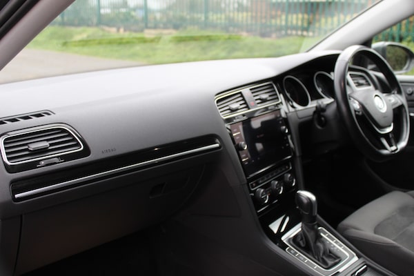 Used Volkswagen Golf 2019 for sale - 73196817: Photo 14