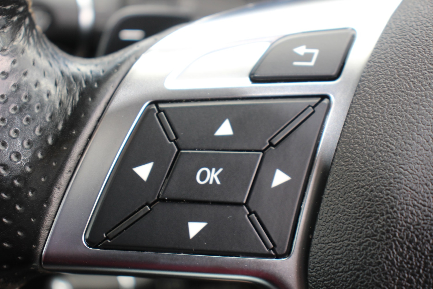 Used Mercedes-Benz M Class 2015 for sale - 75675168: Photo 36