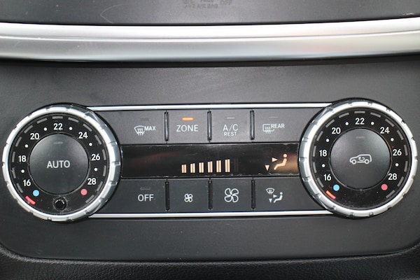 Used Mercedes-Benz M-Class 2015 for sale - 75675168: Photo 41
