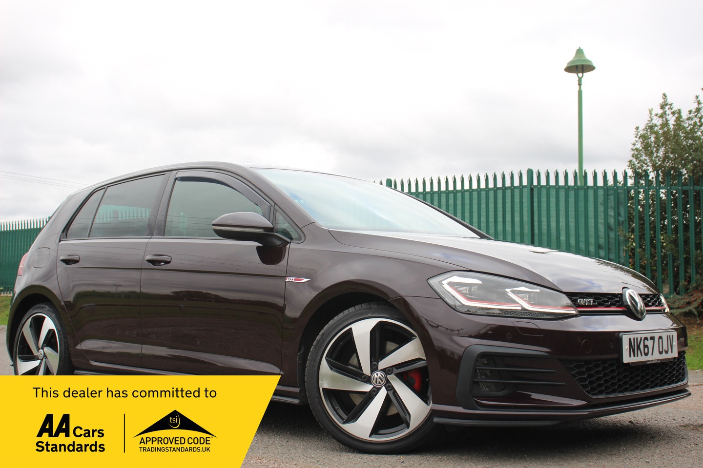 Used Volkswagen Golf 2017 for sale - 76194215: Photo 1