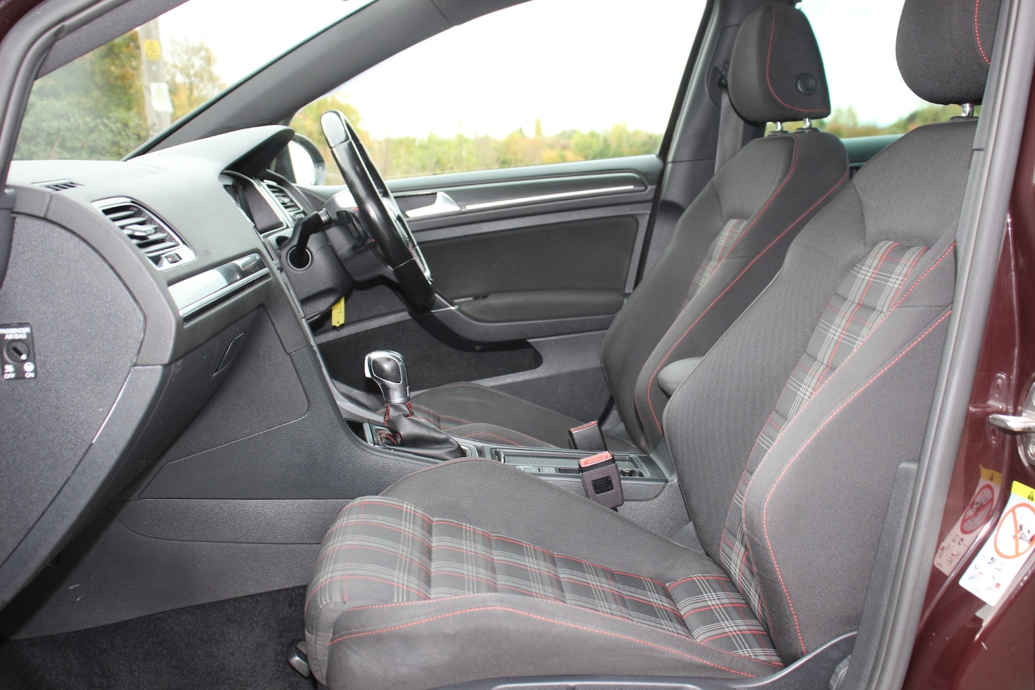 Used Volkswagen Golf 2017 for sale - 76194215: Photo 14