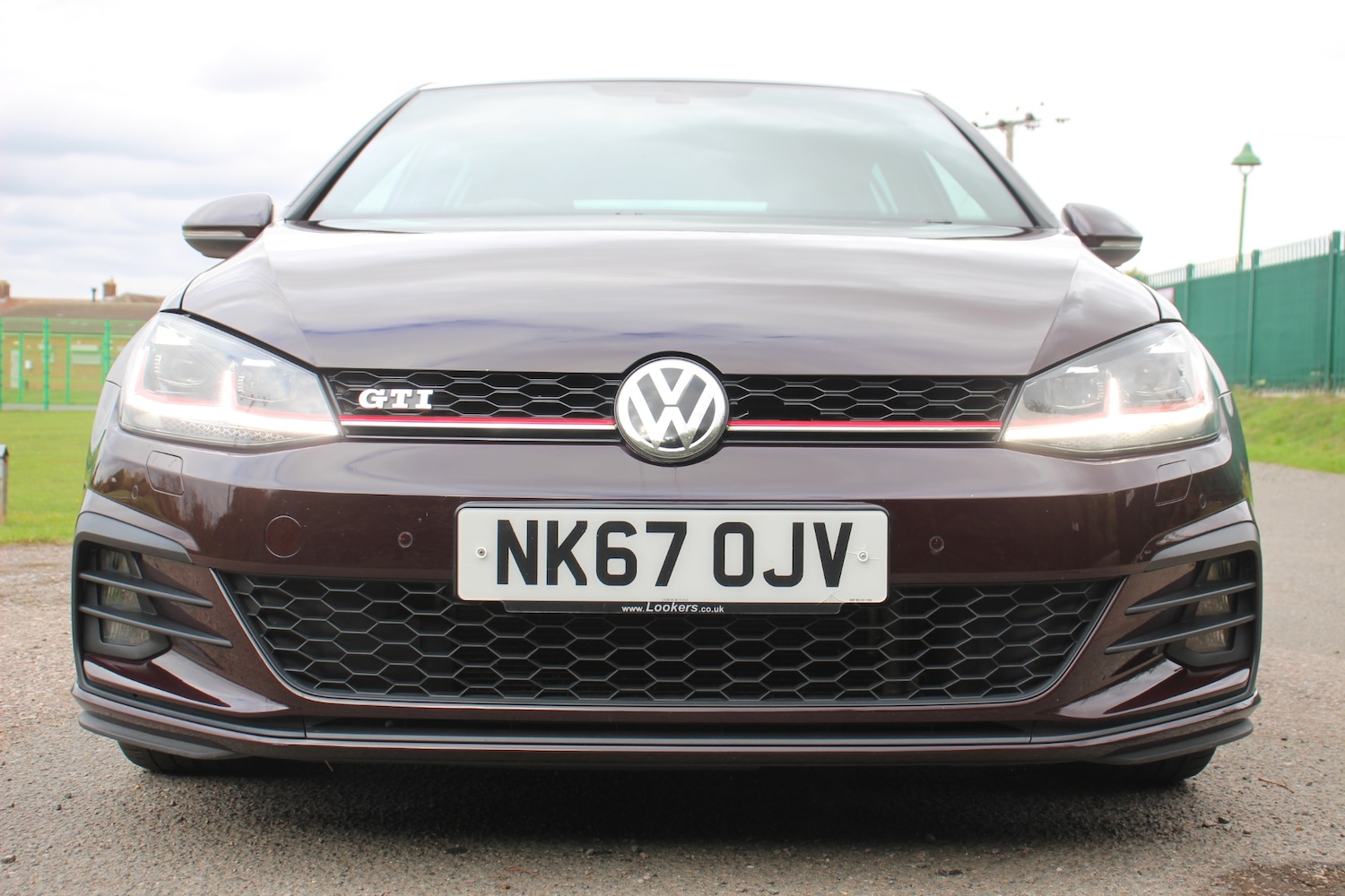 Used Volkswagen Golf 2017 for sale - 76194215: Photo 2