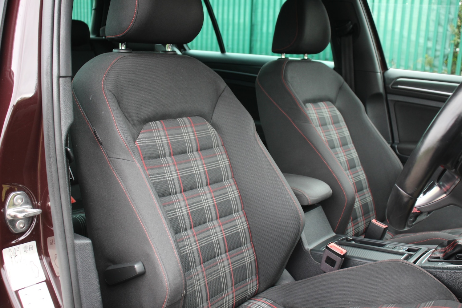 Used Volkswagen Golf 2017 for sale - 76194215: Photo 32