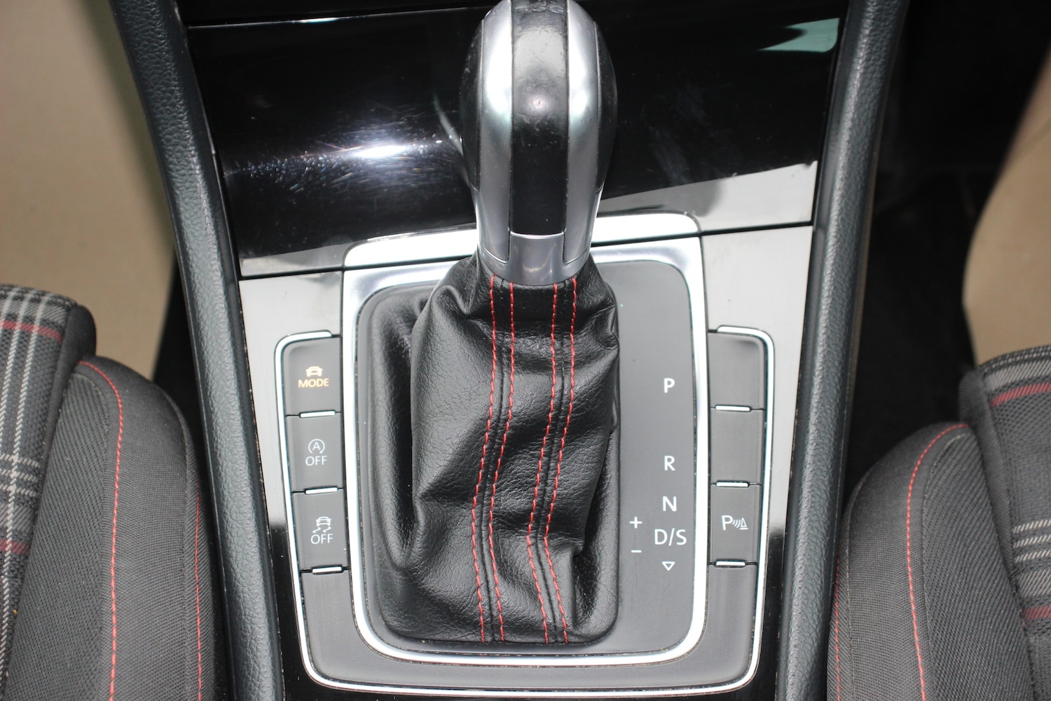 Used Volkswagen Golf 2017 for sale - 76194215: Photo 45