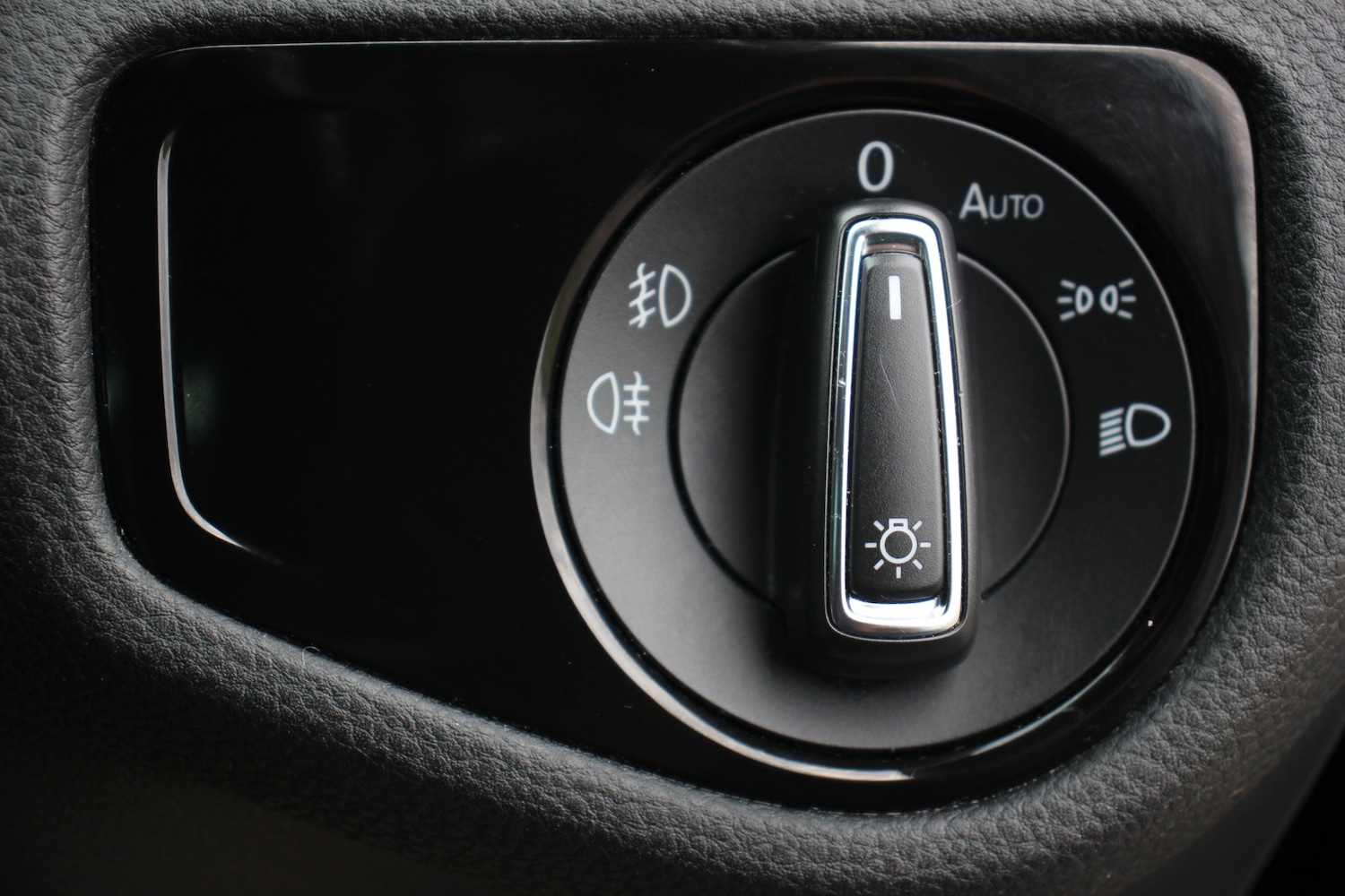 Used Volkswagen Golf 2017 for sale - 76194215: Photo 48